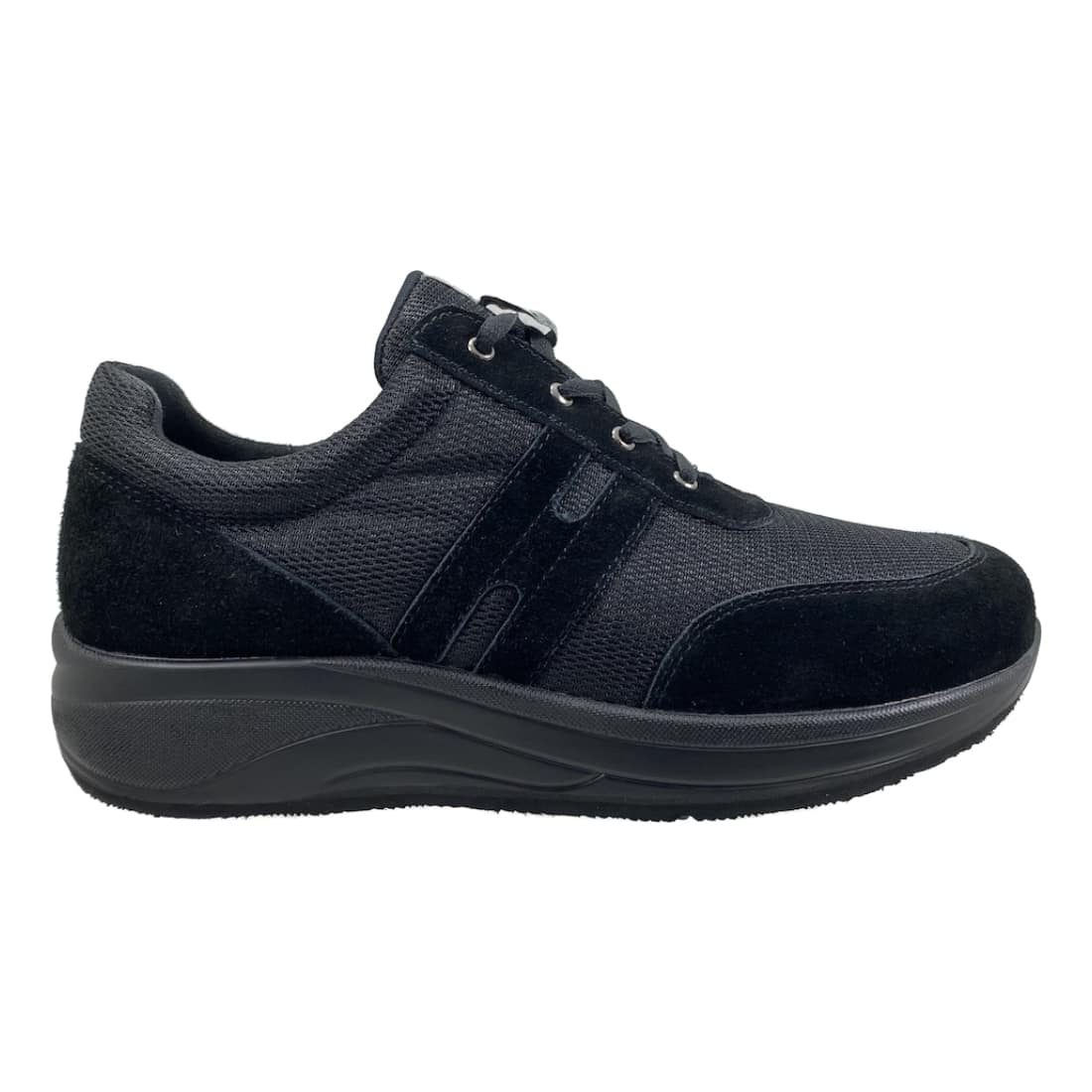 38811 Easy sorte sko med snøre – Trimsko